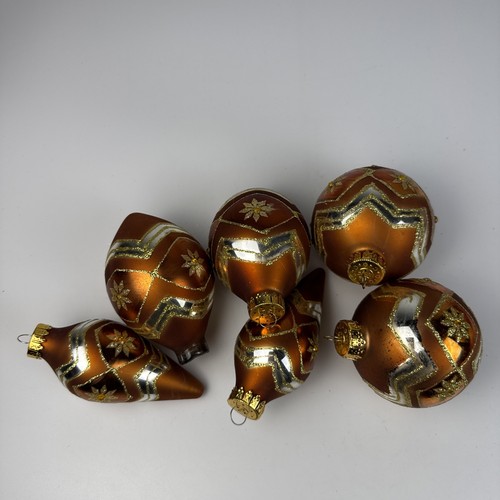Glass christmas ornaments - g&d,